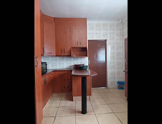 3 BEDROOM HOUSE FOR SALE IN CARLETONVILLE CENTRAL